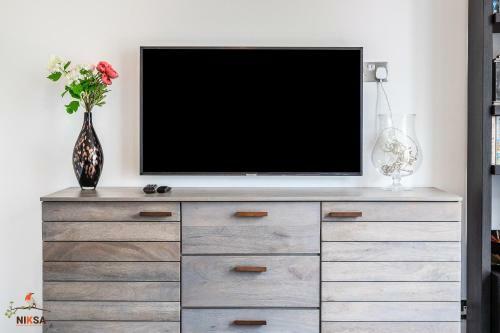 Apartamento Niksa Serviced Accommodation - 3 Bedroom House