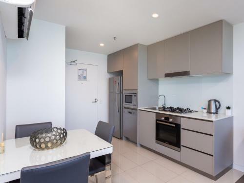 Apartamento Serain Residences On Surfers