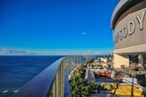 Apartamento Serain Residences On Surfers
