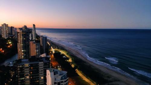 Apartamento Serain Residences On Surfers