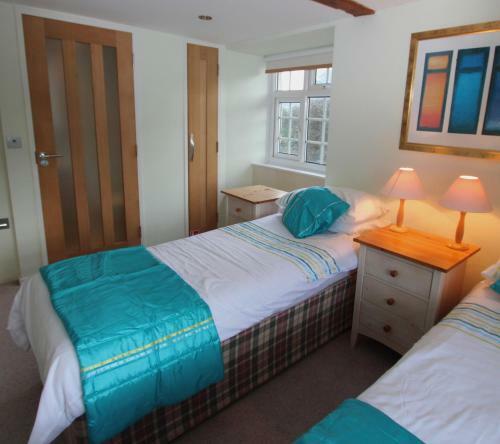 Wonderfully Scenic And Comfortable Dales Mill Property