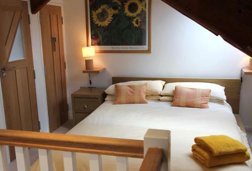 Wonderfully Scenic And Comfortable Dales Mill Property