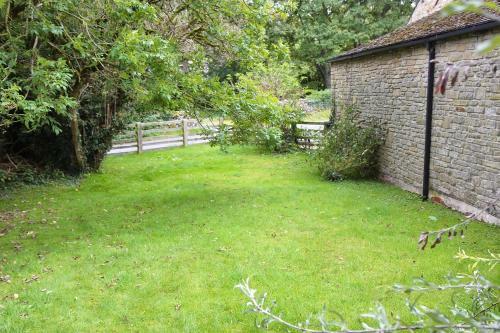 Wonderfully Scenic And Comfortable Dales Mill Property