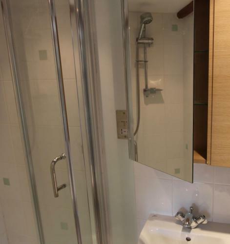 Wonderfully Scenic And Comfortable Dales Mill Property