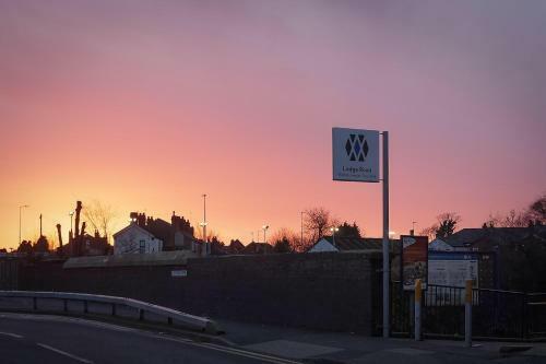 Apartamento Contrator Dig Near Dudley & Smethwick