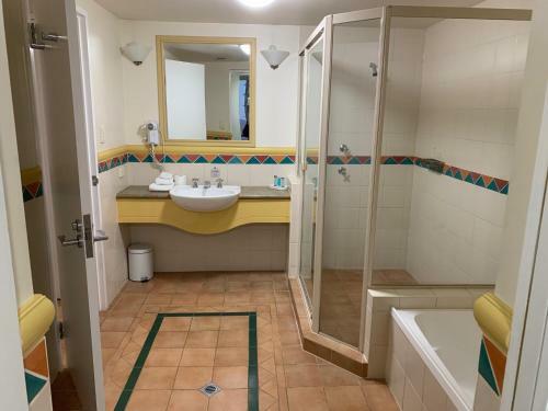 Crown Towers Resort Apartments