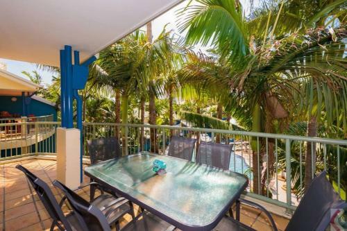 Gorgeous 4 Bed Beachside Apartment - Diamond Beach Resort