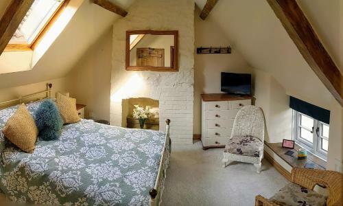Old Ford Cottage