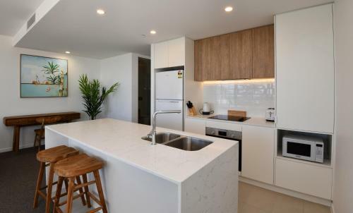 X Kirra Apartments