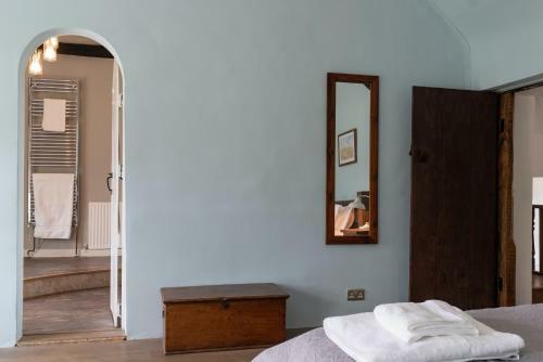 Lower Aylescott Farmhouse