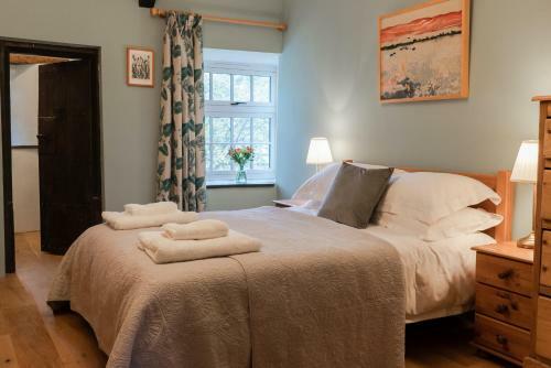 Lower Aylescott Farmhouse