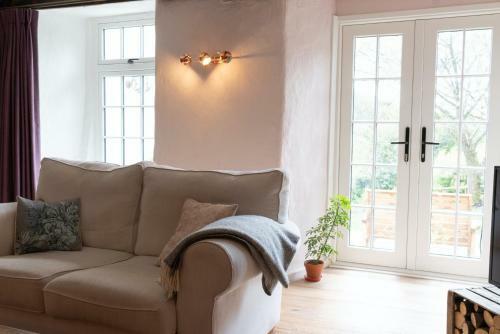 Lower Aylescott Farmhouse