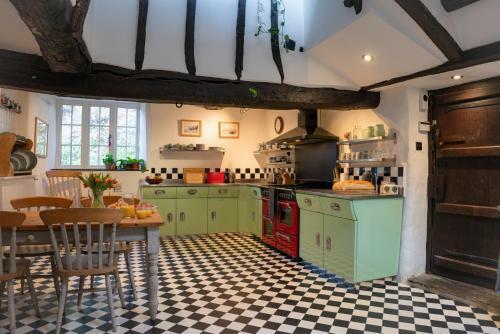 Lower Aylescott Farmhouse