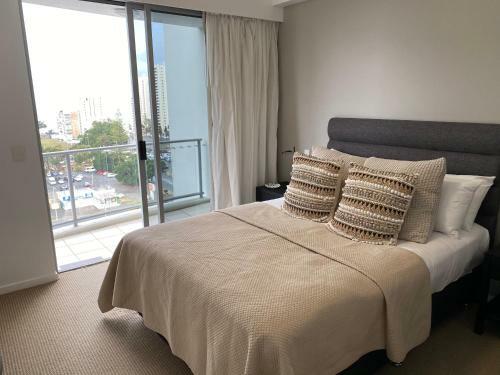Spectacular Boutique Oceanview Apartment