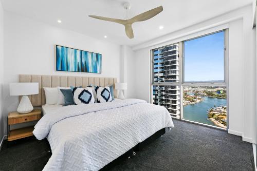 Chevron Renaissance 3 Bed Apartment By Vaun