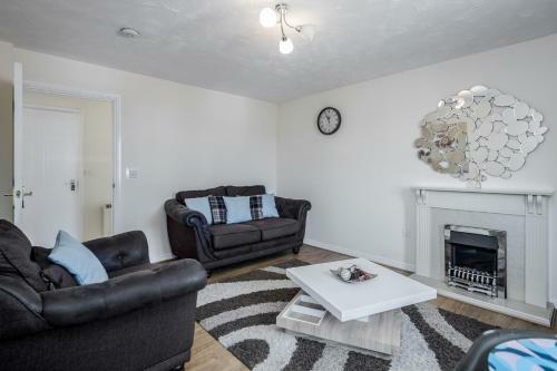 Captivating 3-bed Apartment In Grays