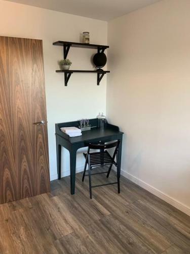 Hostal Quality-box Ltd
