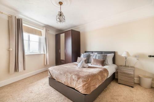 Conen Chafford Apartment