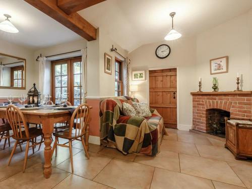 Manor Cottage Bungalow