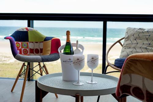 Apartamento Absolutly Beachfront Surfers Paradise, Pure Shores!