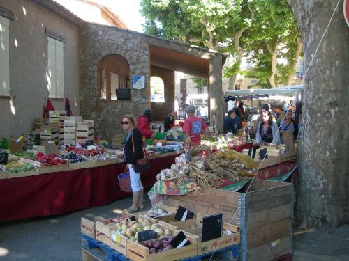 Hostal B&B Villa Les Tamaris