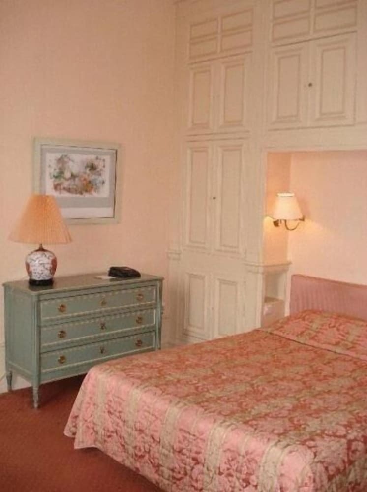 Hotel Ch�teau De P�rigny