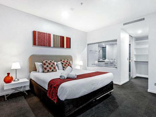 Luxury Ocean View Apartment At Wave Broadbeach