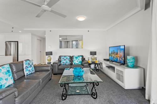 Madecomfy Beach Haven Beachfront 2-bed Apartment
