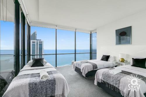 Apartamento Circle On Cavill ? 4 Bedroom Sub Penthouse Full Ocean View!