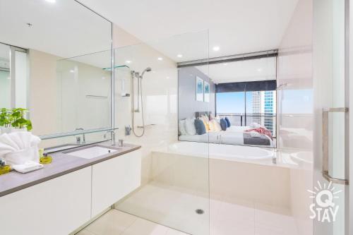 Apartamento Circle On Cavill ? 4 Bedroom Sub Penthouse Ocean - Level 49!!