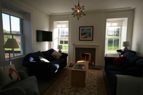 Longhill Farmhouse