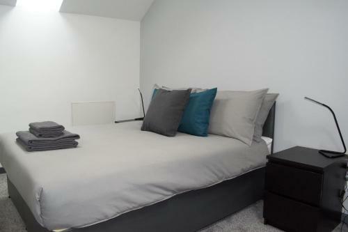 Spacious 3 Bedroom Apartment Near Worksop