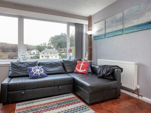 Captain's Quarters-uk32049