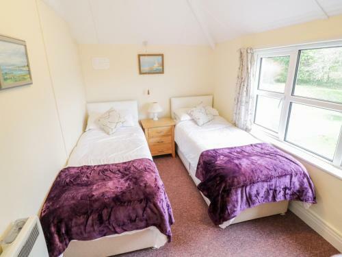 4 Rose Cottages