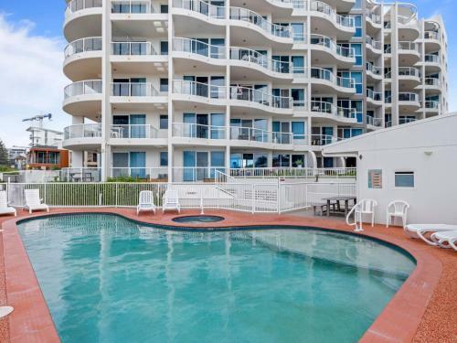 Palm Beach 2 Bedroom Apartment On The Beach