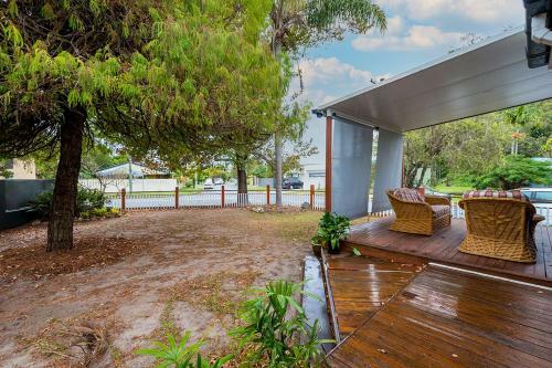 Burleigh Home // Moments To Water