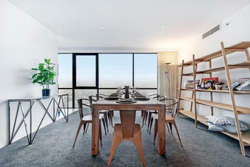 Apartamento Circle On Cavill ? 2 Bedroom Ocean Spa, Sleeps 6!