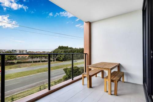 Apartamento Perfectly Located 2 Bedroom Hope Island Gem...