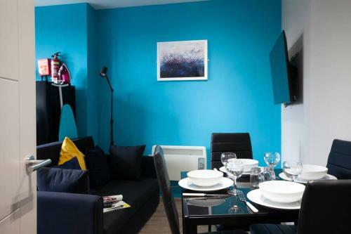 Stylish Central Location 2bd Apartment