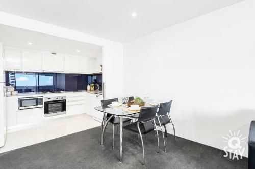 Apartamento Circle On Cavill 2 Bedroom Spa Ocean View ? Q Stay