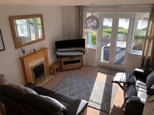 Riverview - Sleeps 4, Wimborne, Dorset.