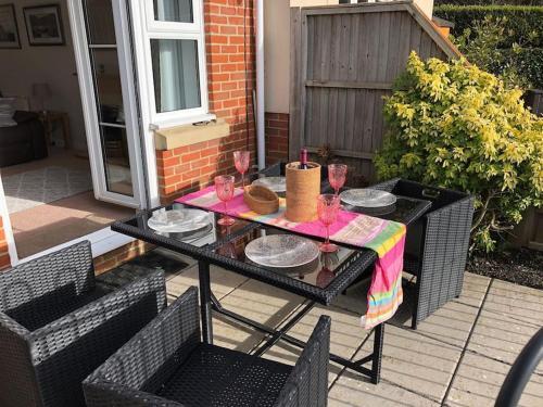Riverview - Sleeps 4, Wimborne, Dorset.