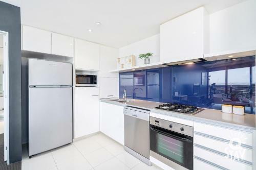 Apartamento Circle On Cavill 1 Bedroom Spa & Study, Hinterland View - Qstay