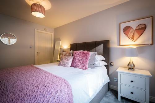 Bellman Apartment - Pet Friendly With Parking