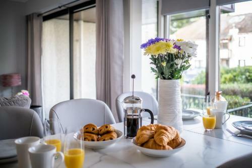 Bellman Apartment - Pet Friendly With Parking