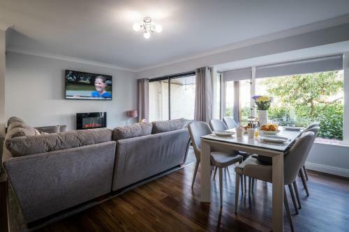Bellman Apartment - Pet Friendly With Parking