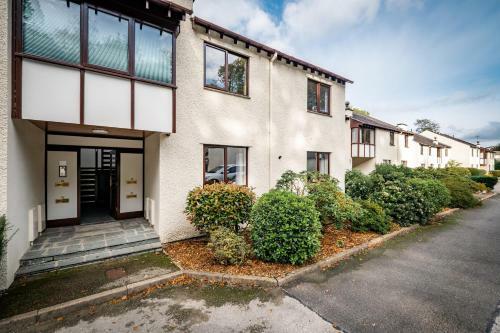 Bellman Apartment - Pet Friendly With Parking
