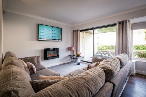 Bellman Apartment - Pet Friendly With Parking