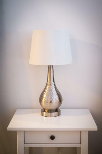 Bellman Apartment - Pet Friendly With Parking