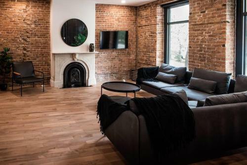Apartamento The Old New // Spacious 2000 Sqft Condo - Downtown